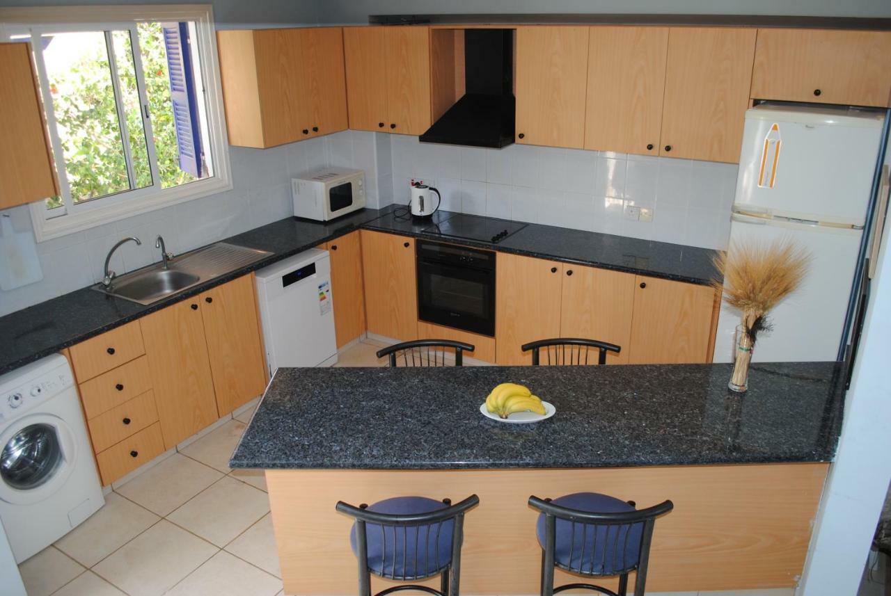 Lachi Holiday home Polis